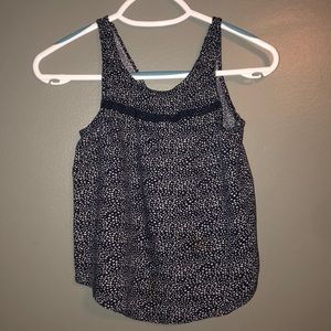 Xhilaration cropish top